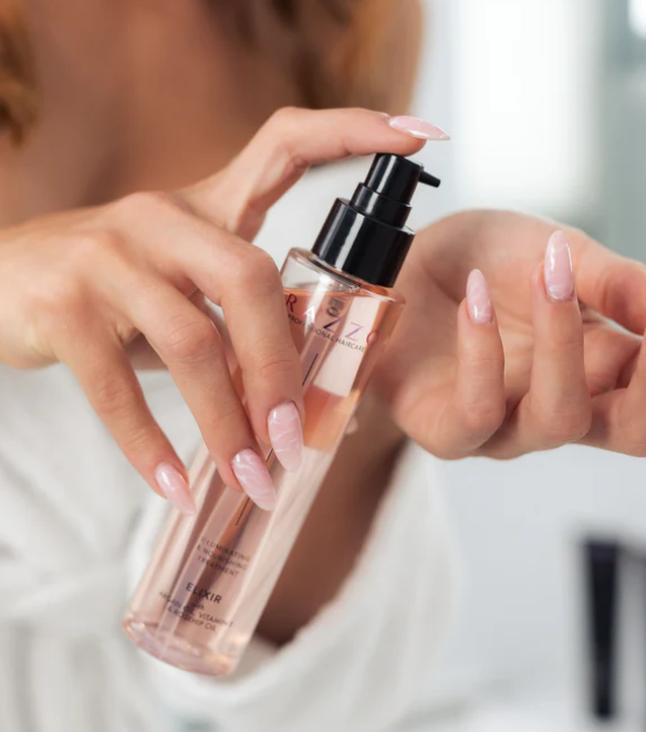 Razzo Illuminating And Nourishing Treatment Elixir - 125ml | رازو سيروم العلاج المغذي والمضيء - 125 مل
