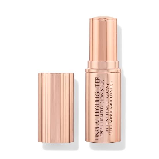 Charlotte Tilbury Unreal Highlighter Glow Stick - 8.5g | شارلوت تلبوري هايلايتر جلو ستيك أنريل - 8.5 غرام
