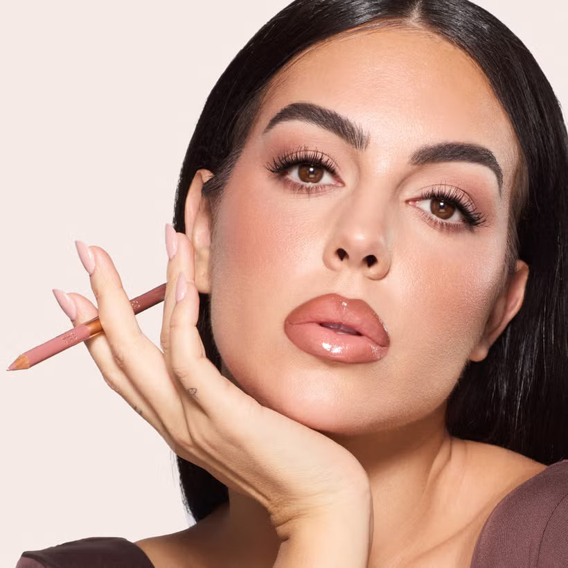 Charlotte Tilbury Lip Cheat Contour Duo - 0.78g | شارلوت تلبوري قلم تحديد شفاه ديو - 0.78غ