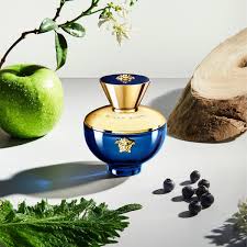 VERSACE DYLAN BLUE POUR FEMME - 100ml EDP | عطر فيرزاتشي ديلان بلو للنساء - 100 مل