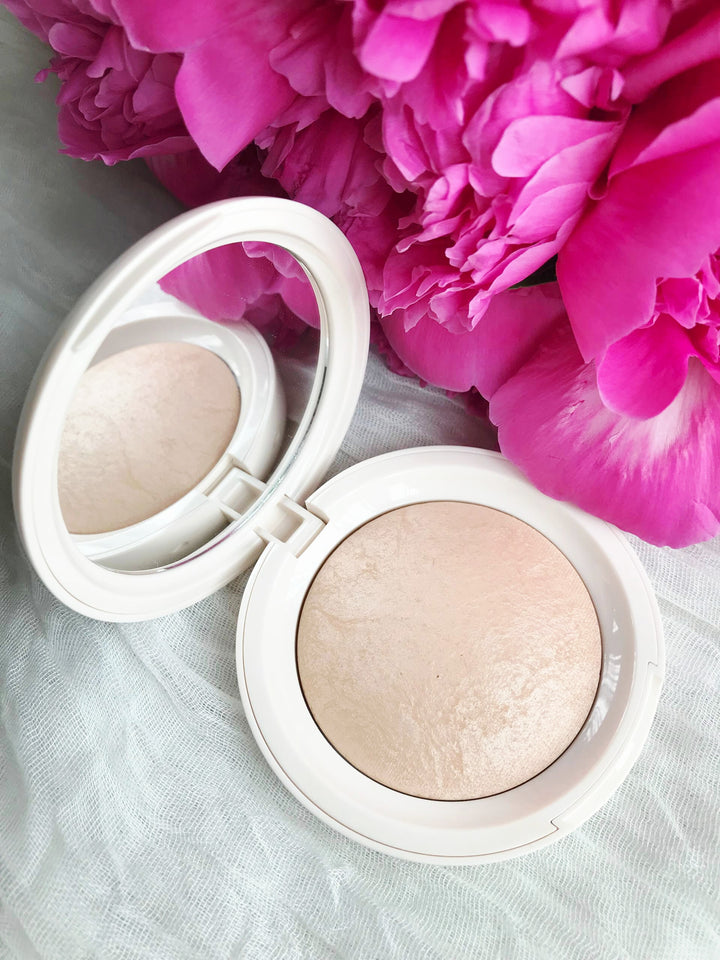 topface Prohd Natural Glow Baked Powder - 10g | ميبلين بودرة شادو 001 - 10غ #1