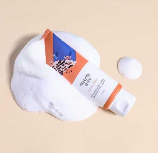 ROUND LAB Soybean Panthenol Cleanser - 150ml | راوند لاب غسول رغوي بمستخلص فول الصويا والبانتينول - 150 مل