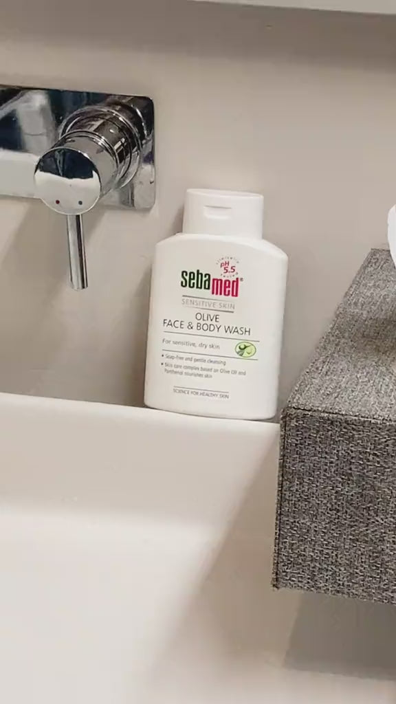 Sebamed Olive Face & Body Wash - 200 ml | سيباميد غسول للوجه والجسم للبشرة الجافة والحساسة - 200 مل