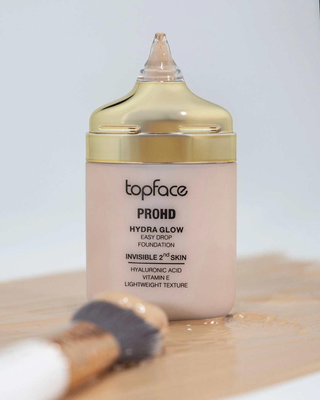 topface PROHD Hydra Glow Easy Drop Foundation - 30g | توب فيس فاونديشن هيدرا جلو إيزي دروب - 30غ